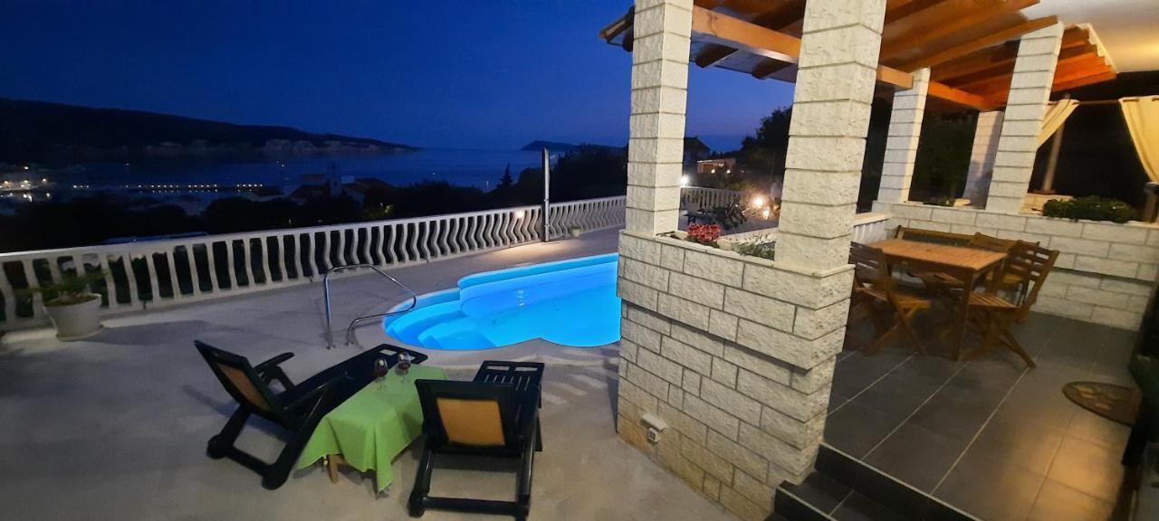 Apartments Suho Komiža מראה חיצוני תמונה