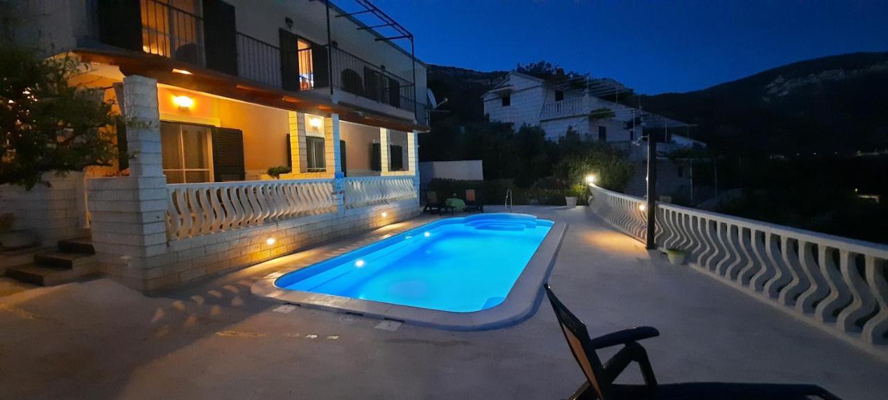 Apartments Suho Komiža מראה חיצוני תמונה